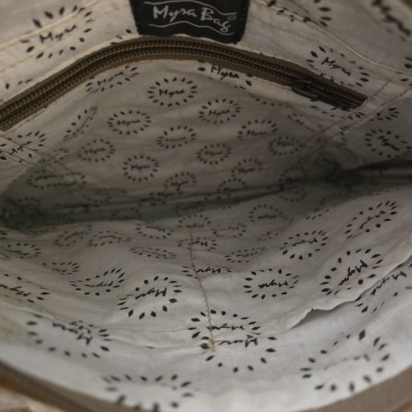 Myra Blue Isle Leather Crossbody Bag - Picture 6 of 12